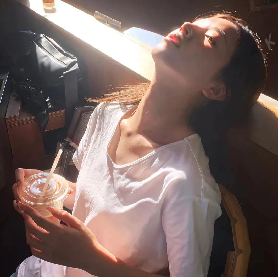山丘之外